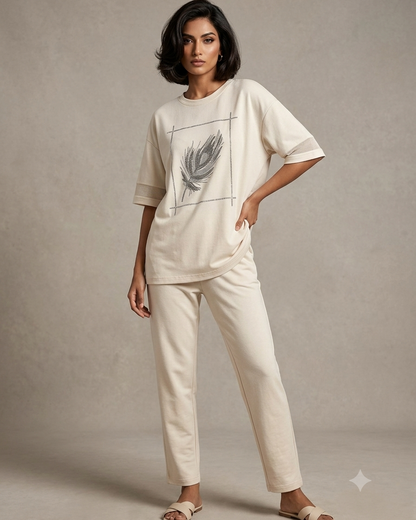 Relaxed Fit Feather Motif T-Shirt