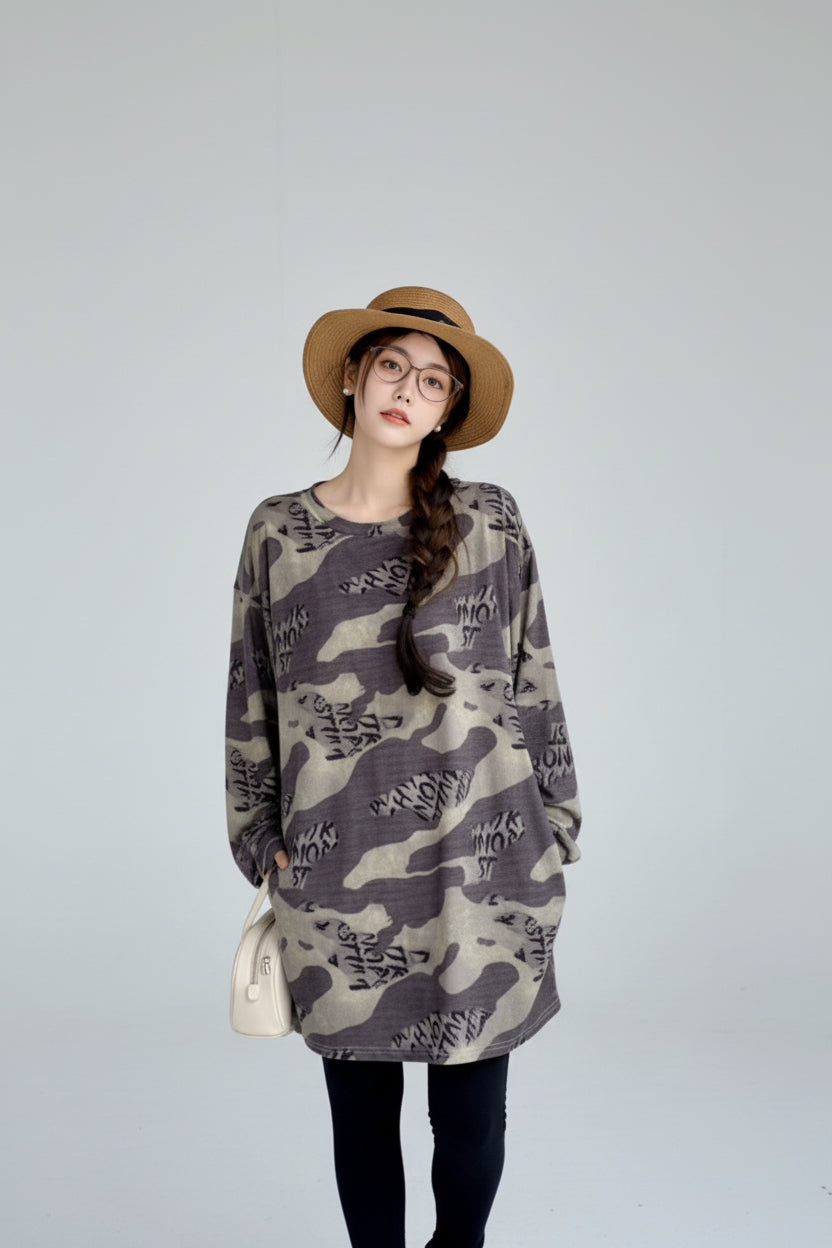 Oversized Camouflage graphic tee