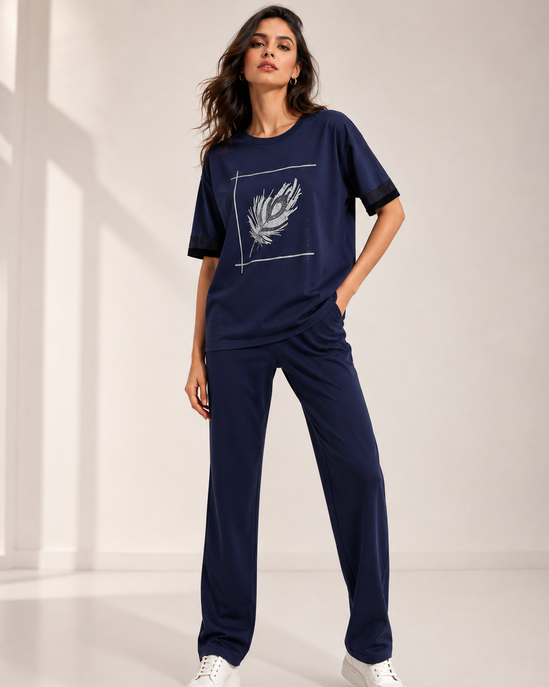 Relaxed Fit Feather Motif T-Shirt