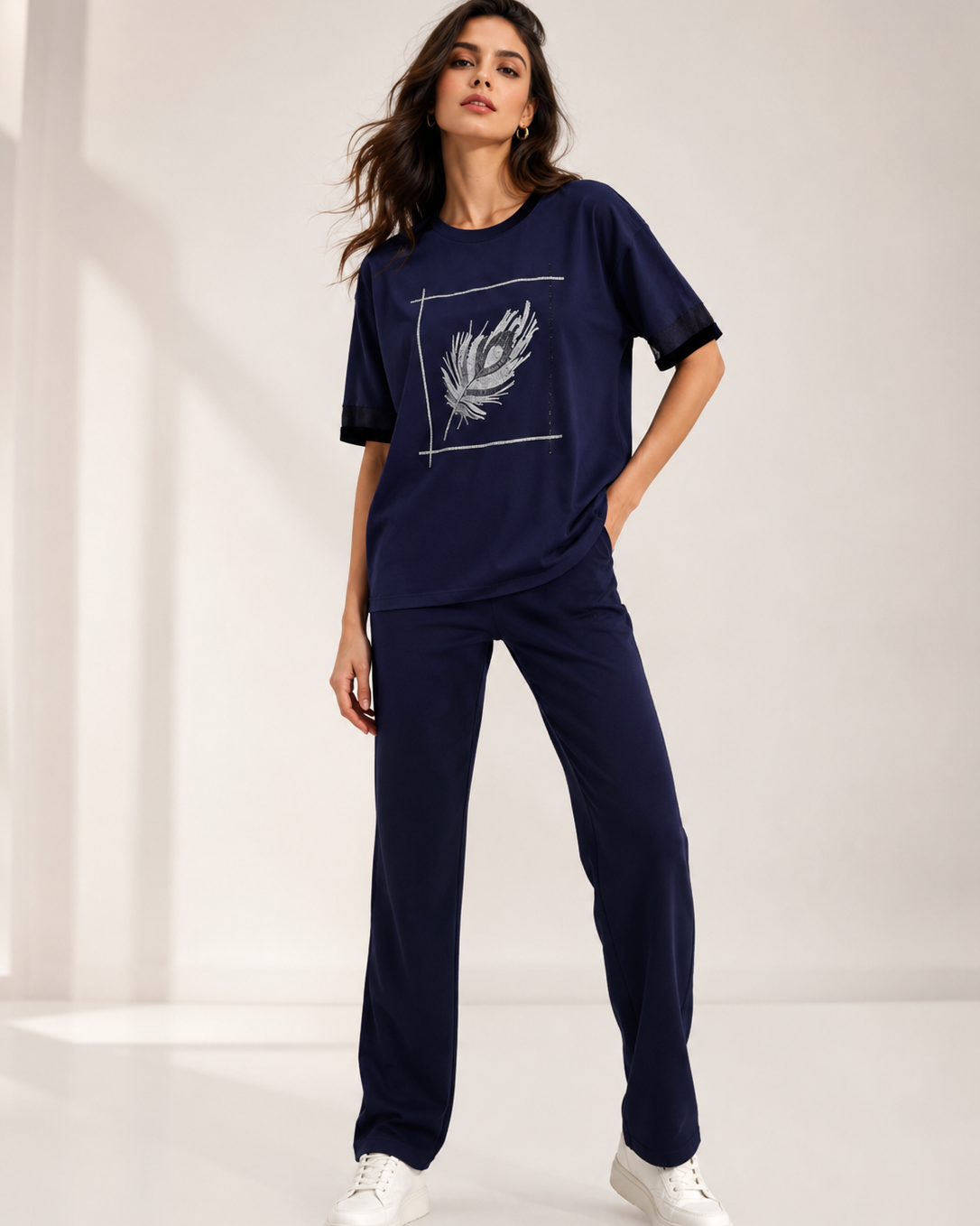 Relaxed Fit Feather Motif T-Shirt